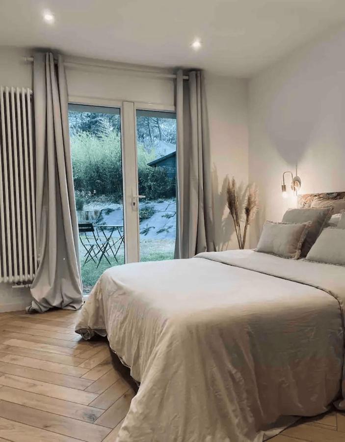 Les Hortensias Chambre Independante Avec Sdb Et Toilettes Privees Dans Une Maison En Foret Proche Du Golf Et De La Plage Entree Independante Avec Acces Prive Le Touquet エクステリア 写真